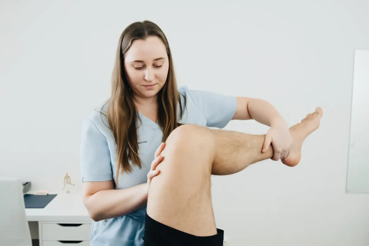 Shockwave therapy being applied to the shin for MTSS